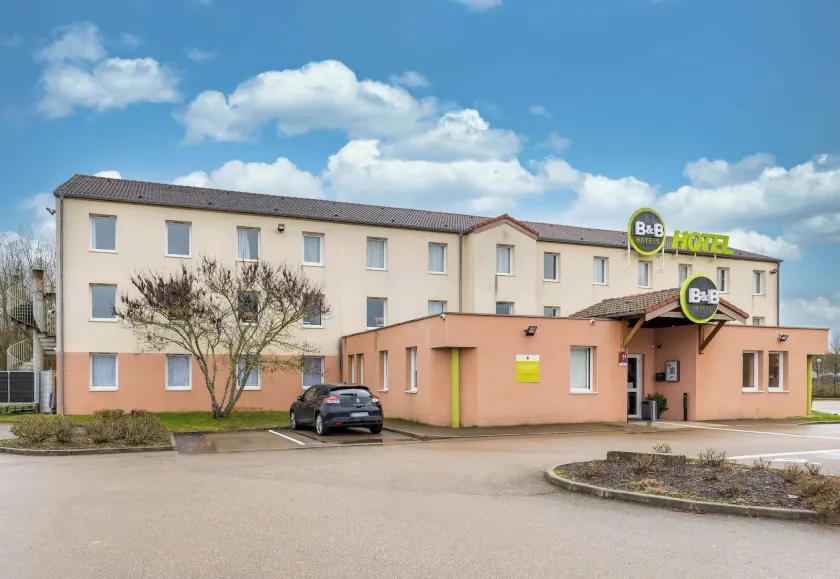 B&B HOTEL Auxerre Monéteau - Image 1