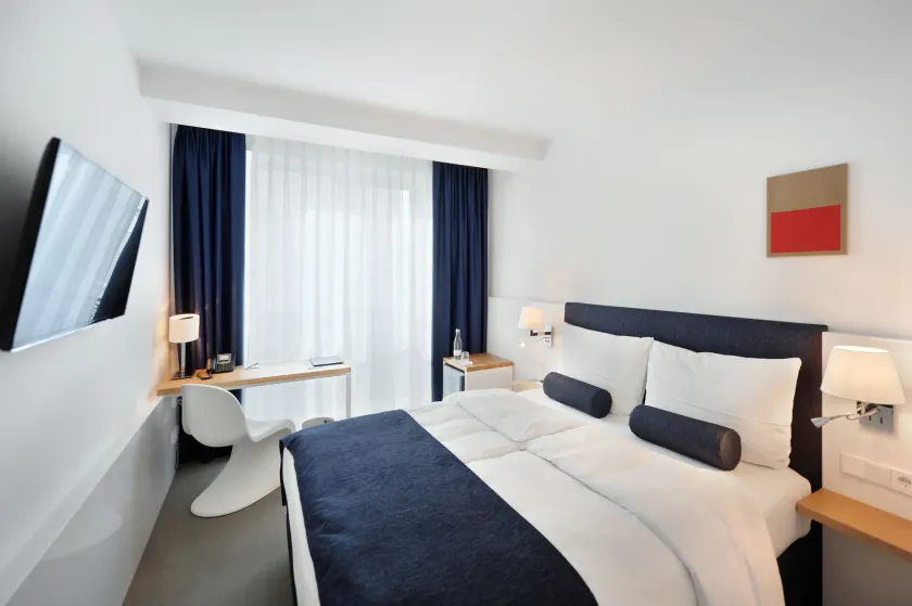 Bayer 89 Vi Vadi Hotel - Image 1