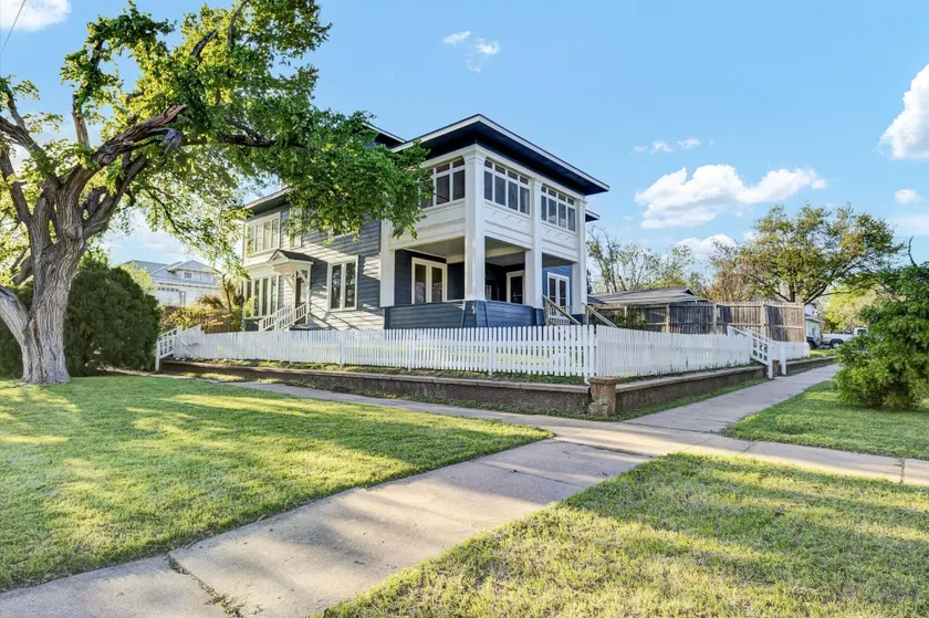 Thames Home - Image 1