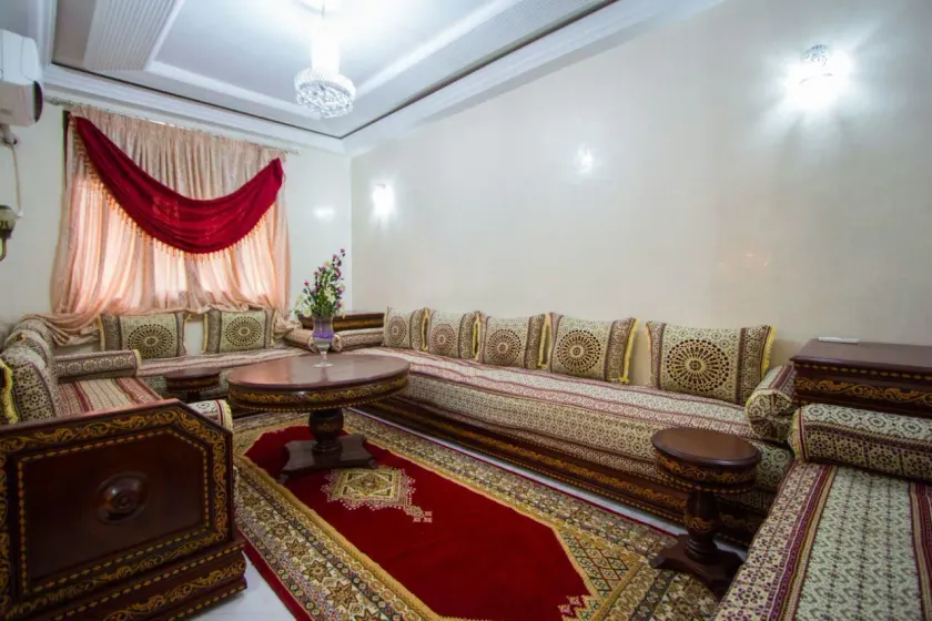 Apartment 1 Room city center Farah - Image 1