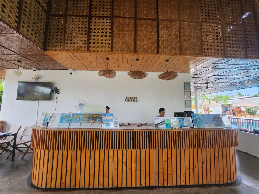 Beyond Island Resort - Reception