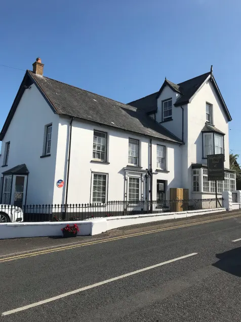 Rooms at The Highcliffe - Image 1