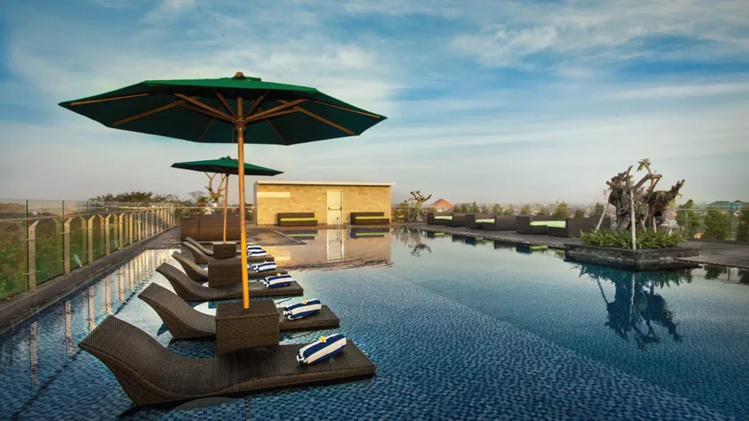 Sovereign Bali Hotel - Image 1