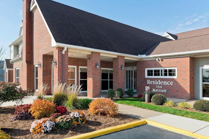 Residence Inn by Marriott Peoria - Image 1