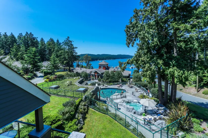Poets Cove Resort & Spa - Image 1