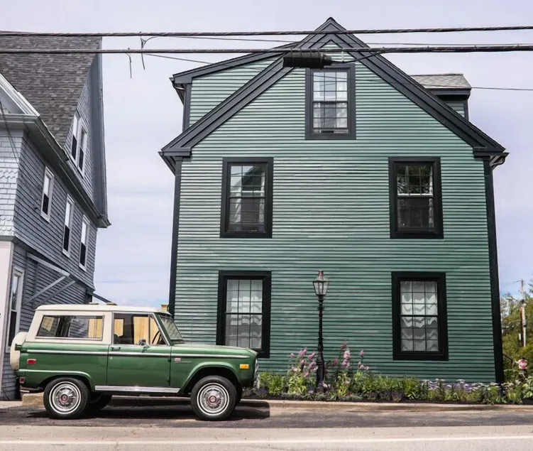 GREAT ISLAND INN - A Modern Boutique Hotel - Image 1