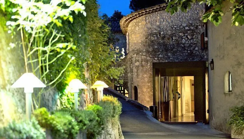 Moulin De Mougins - Image 1