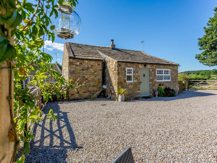 Ivy Cottage - Image 1
