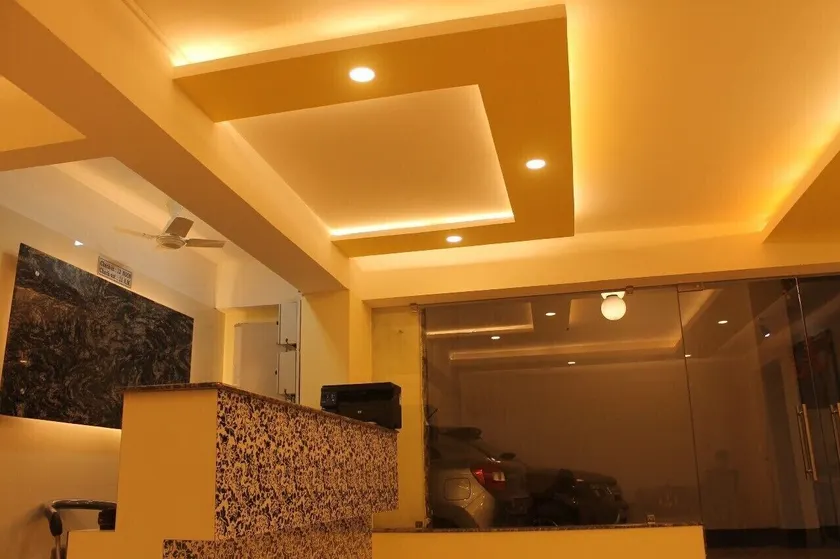HOTEL NILADRII GALAXY - Image 1