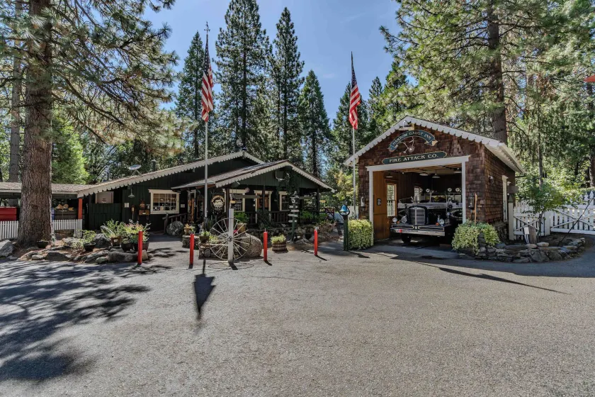 Narrow Gauge Inn - Image 1