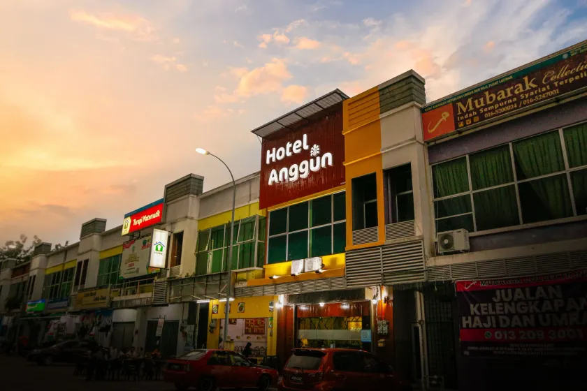 Anggun Hotel - Image 1