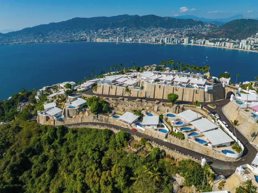 Las Brisas Acapulco - Image 1