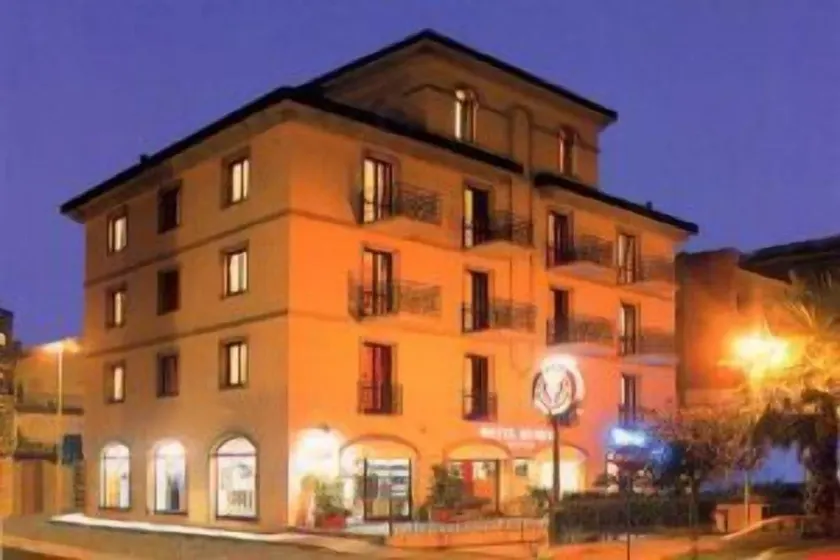 Hotel Regent - In pieno Centro - Image 1
