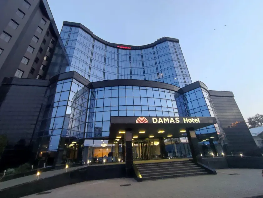 Damas International Hotel - Image 1