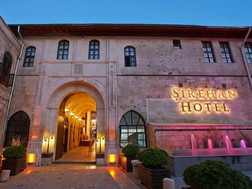 Sirehan Hotel - Image 1