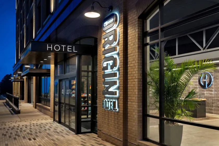 Origin Westminster a Wyndham Hotel - Image 1