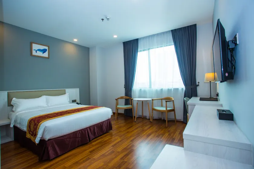 Austin Park Hotel - Image 1