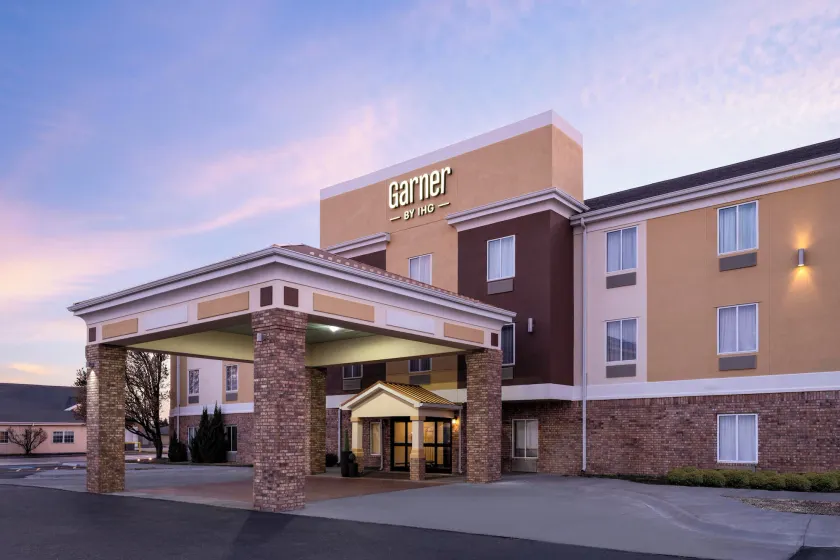 Garner Hotel Liberal North by IHG - Image 1