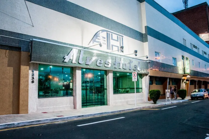 Alves Hotel - Image 1