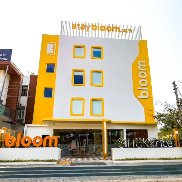 Bloom Hotel - Golf Course Road, Sector 43 - Image 1
