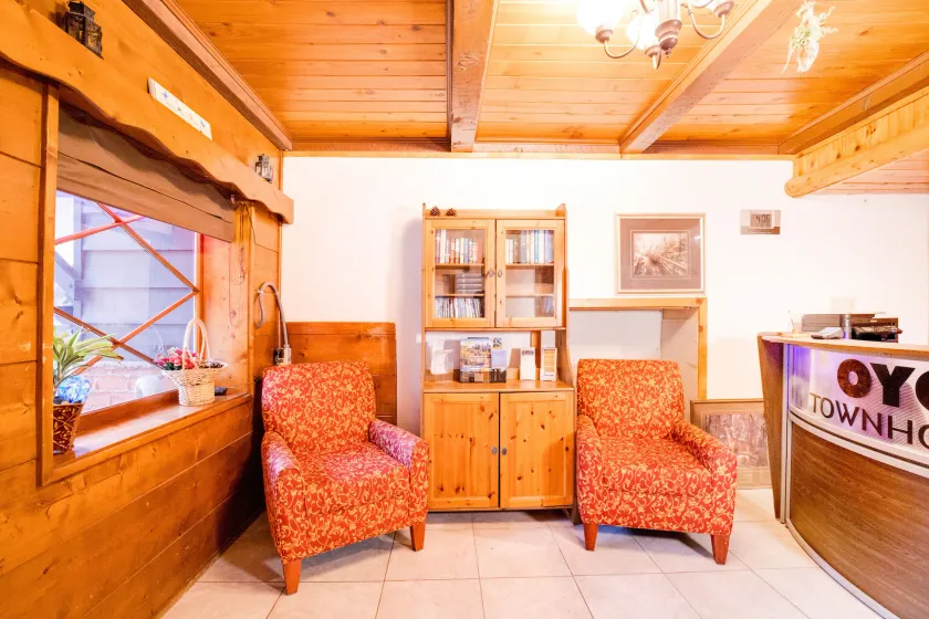 Arrowhead Tree Top Lodge - Hall