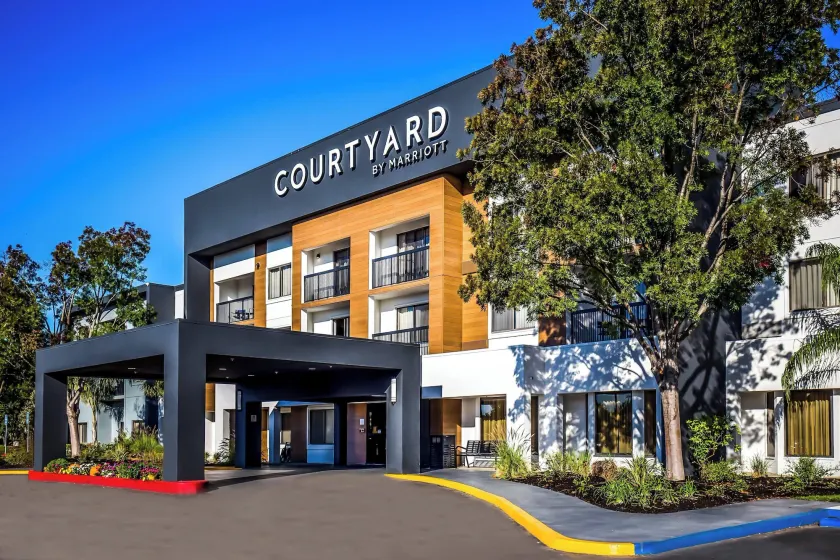 Courtyard by Marriott Livermore - Image 1