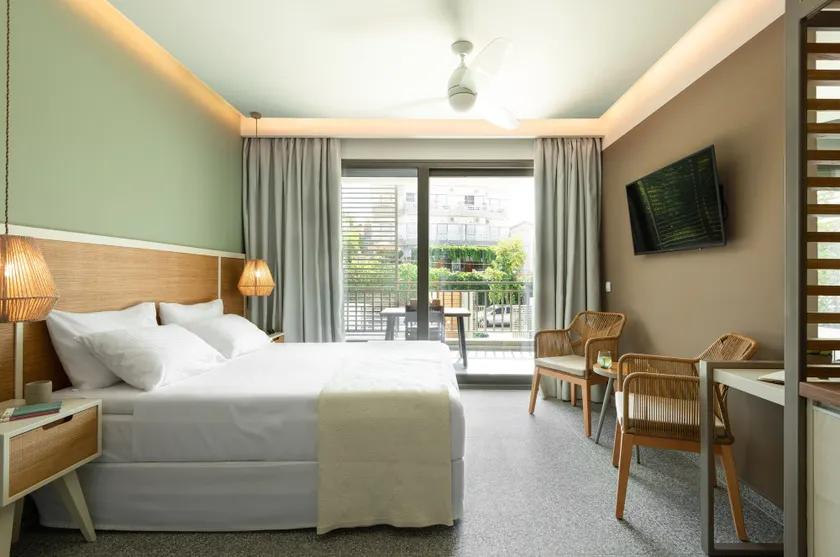 Eco Green Residences & Suites - Image 1