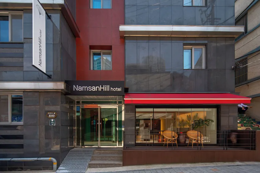 Namsan Hill Hotel - Image 1