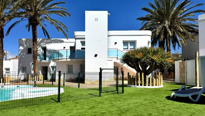 El Oasis de San José - Image 1