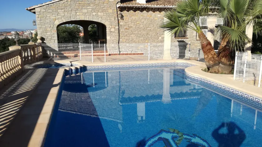 Spacious Villa With Large Private Pool and Incredible Views - Image 1