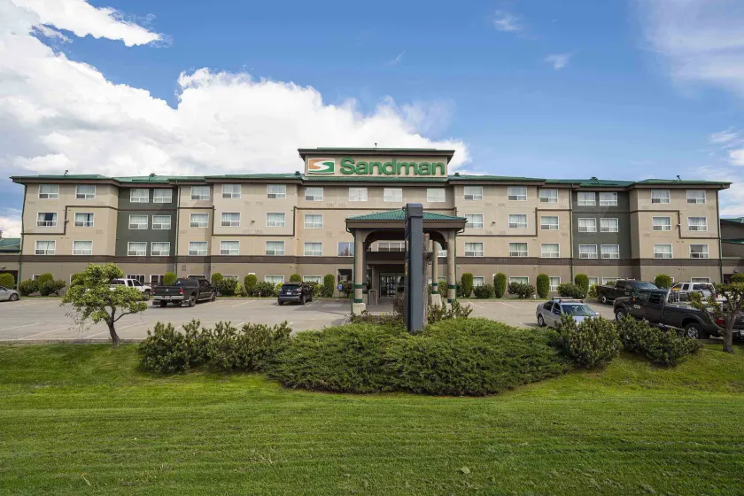Sandman Hotel Quesnel - Image 1
