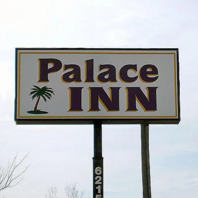 Palace Inn - Image 1