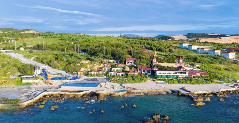 Adora Bay Ke Ga Beach Resort - Onsite Water Park - Image 1