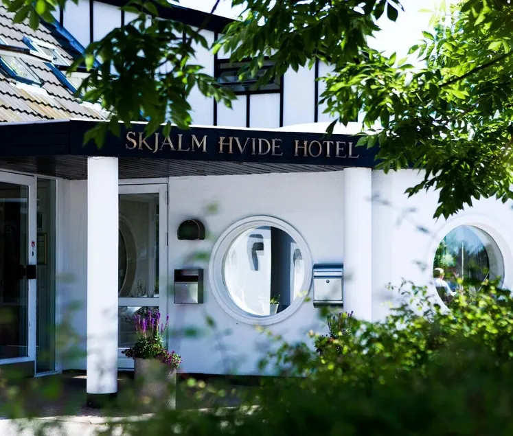 Skjalm Hvide Hotel - Image 1