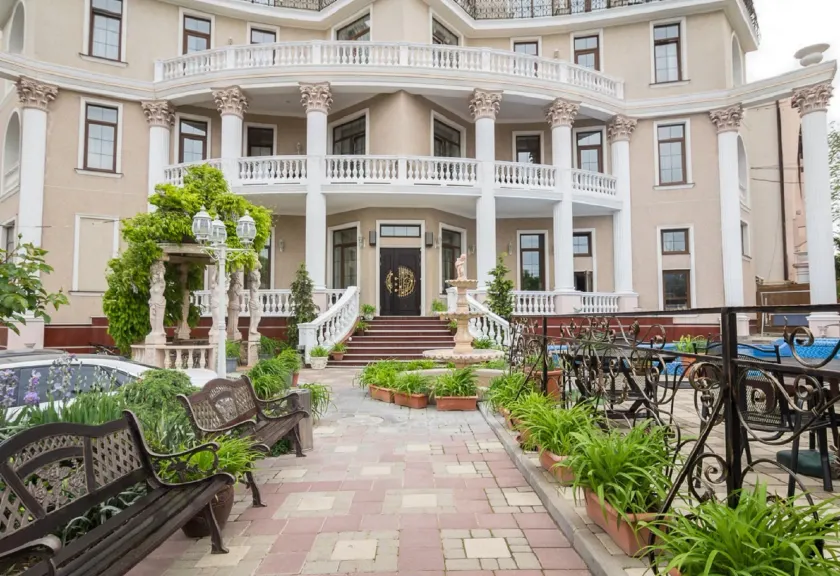 Villa Venezia - Image 1