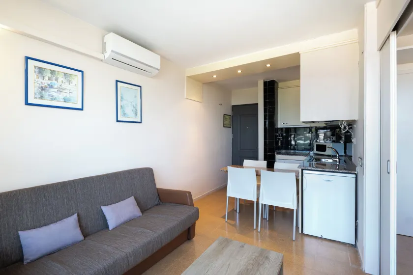 Aparthotel Comtat Sant Jordi - Image 1