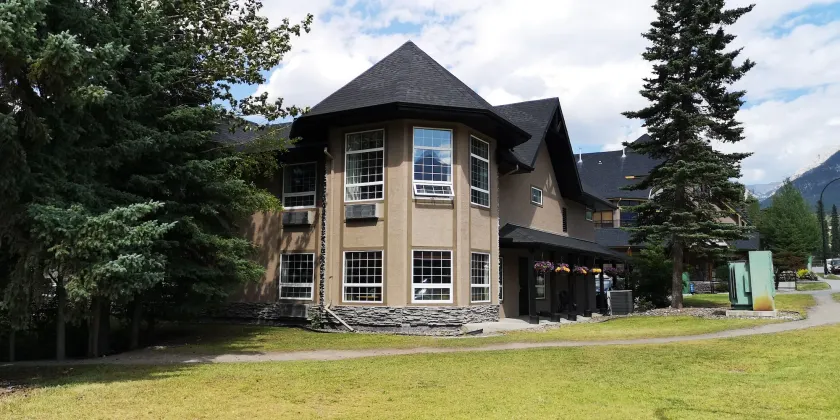 Mountain View Inn - Image 1