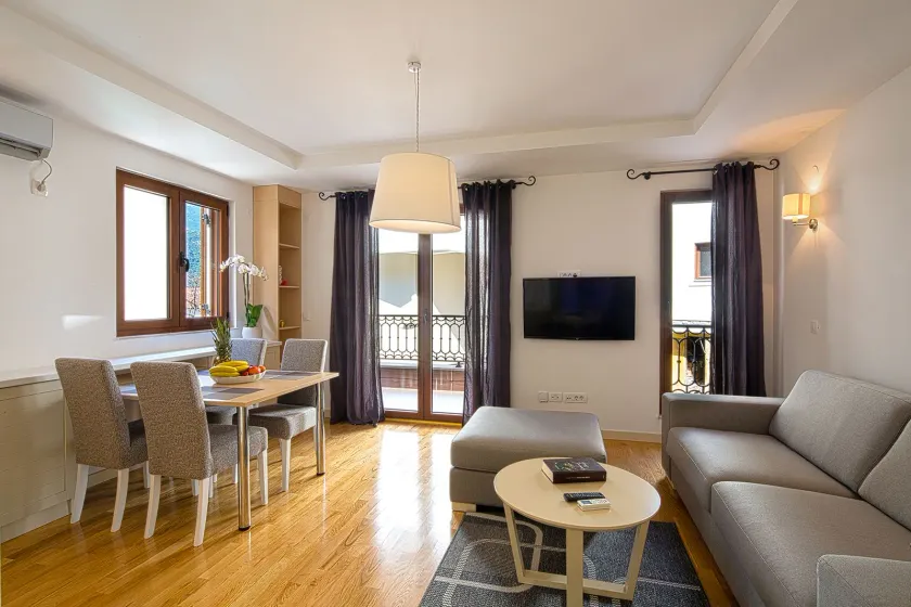 Spaska Apartments - Image 1