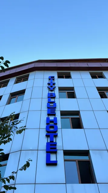 City Blue Hotel - Image 1