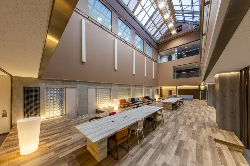 Tosei Hotel & Seminar Makuhari - Image 1