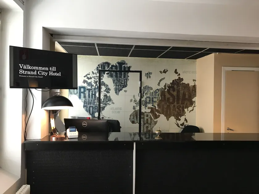 Strand City Hotel - Image 1