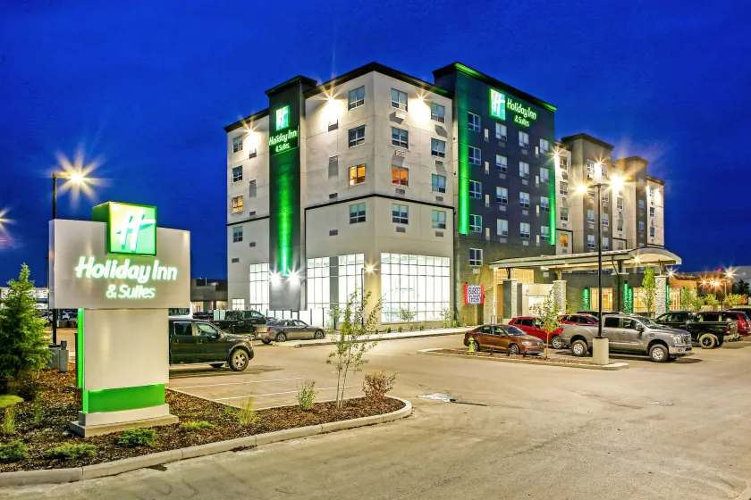 Holiday Inn Hotel & Suites - Calgary Airport North by IHG - Image 1