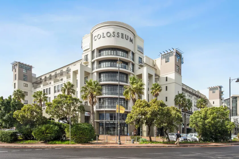 Colosseum Hotel - Image 1