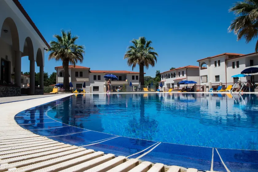 Amari Hotel - Image 1