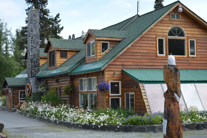 Summit Lake Lodge - Image 1