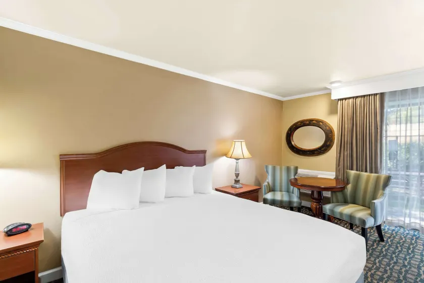 Best Western Miners Inn Yreka - Image 1