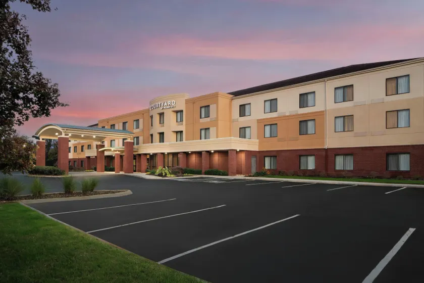 Courtyard by Marriott Knoxville Airport Alcoa - Image 1