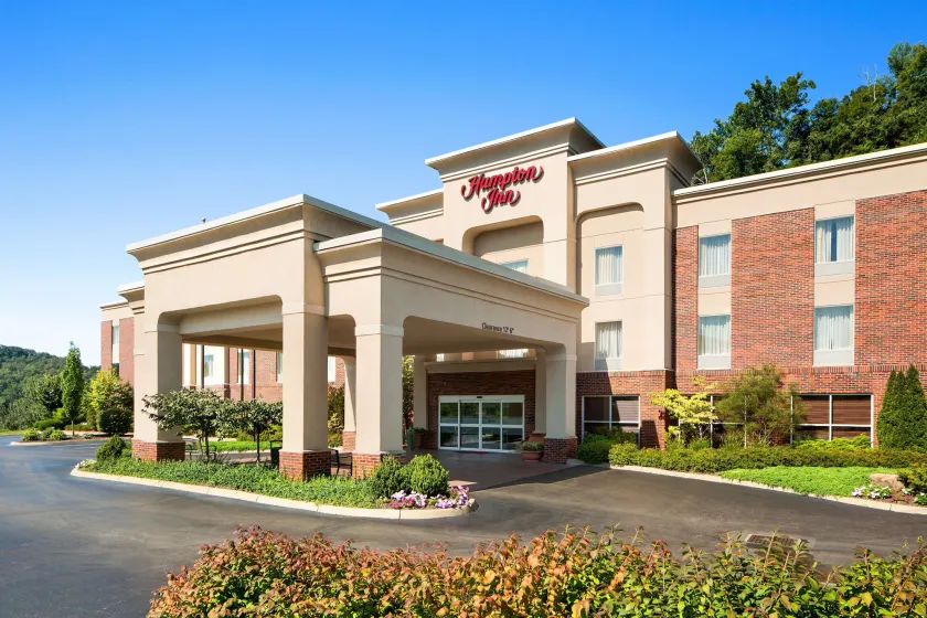 Hampton Inn Athens - Image 1