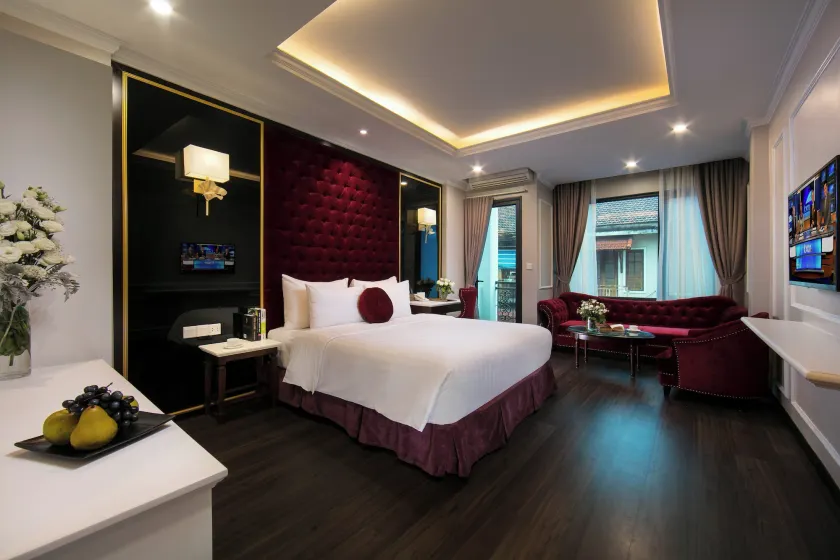 Flora Centre Hotel & Spa - Image 1