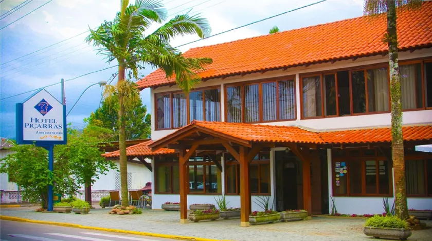 Hotel Piçarras - Image 1
